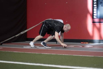 Bear Crawl Sled Drags: posición inicial