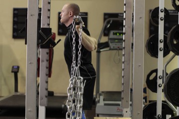 Box Squat with Chains: posición inicial