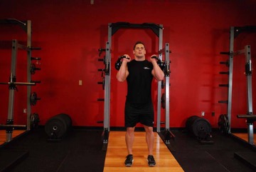 Push press con kettlebell: posición inicial