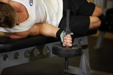 Dumbbell Lying Pronation: posición inicial