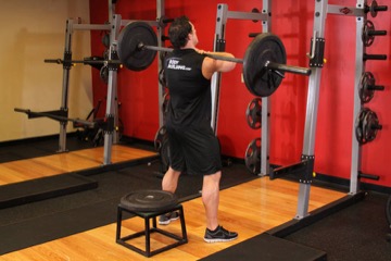 Front Barbell Squat To A Bench: posición inicial