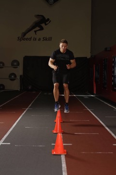 Front Cone Hops (or hurdle hops): posición final