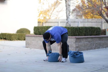 Sandbag Load: posición inicial