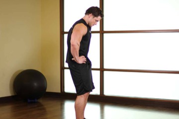 Standing Pelvic Tilt: posición final