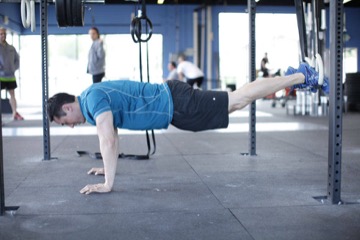 Suspended Reverse Crunch: posición inicial