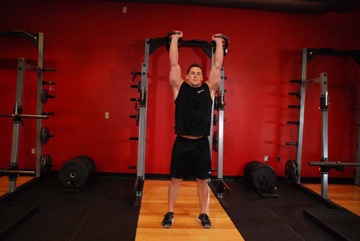Two-Arm Kettlebell Jerk: posición final