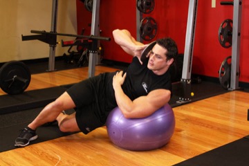 Weighted Ball Side Bend: posición final