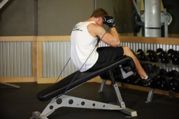 Weighted Sit-Ups - With Bands: posición final