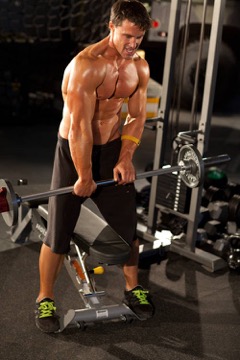 Wrist Rotations with Straight Bar: posición inicial